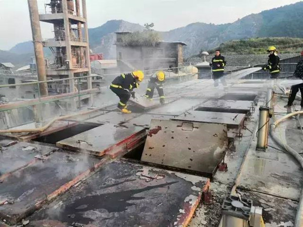 靜電噴塑設備廠家：安全無小事，關注身邊的點滴